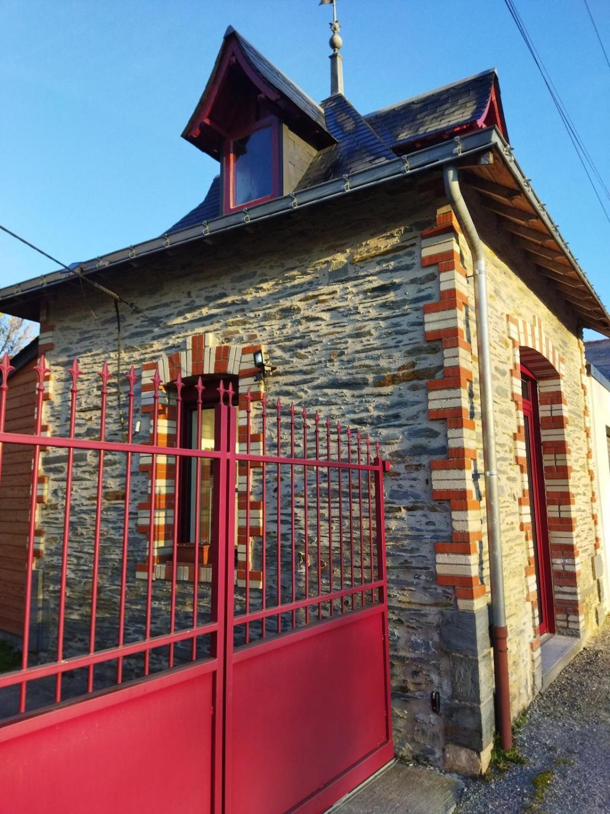 Le Kiosque De La Villa Des Roses Charmant Et Atypique Nozay  Exterior photo